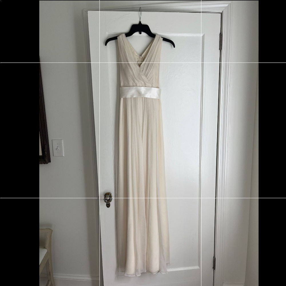 Bridesmaid/wedding/prom dress NEVER WORN! custom lining added. size 2.